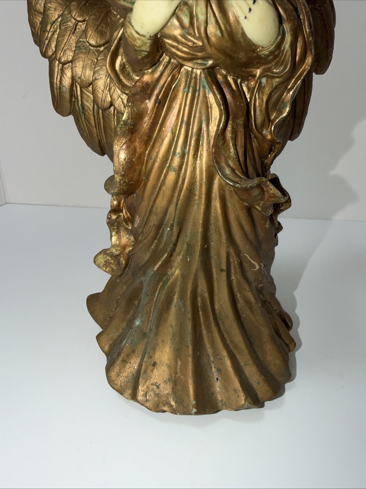 Ave Maria 11.5″ Angel w/ Baby Wind Up Musical Ceramic Figurine Plays SilentNight