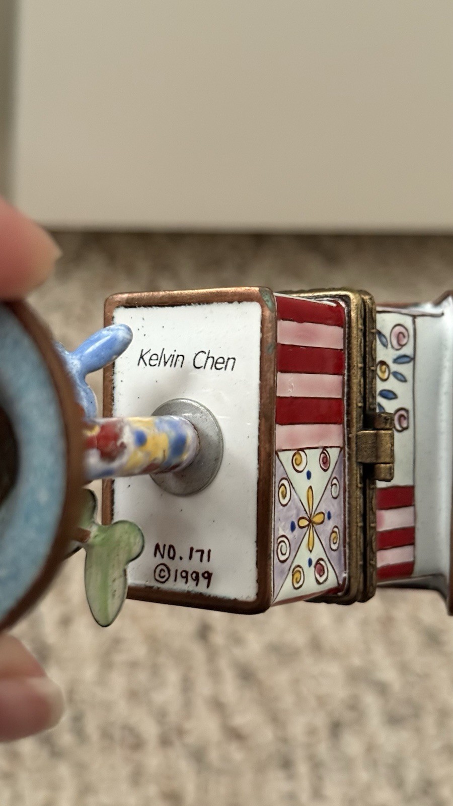 VTG Kelvin Chen Miniature Figure Handpainted Enamel Birdhouse Trinket Box #171