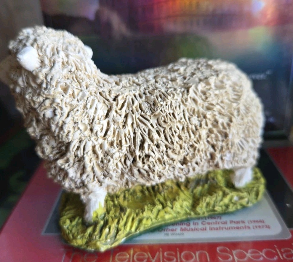 Vintage, Stef England, Sheep Country PRIMITIVE United Kingdom English House