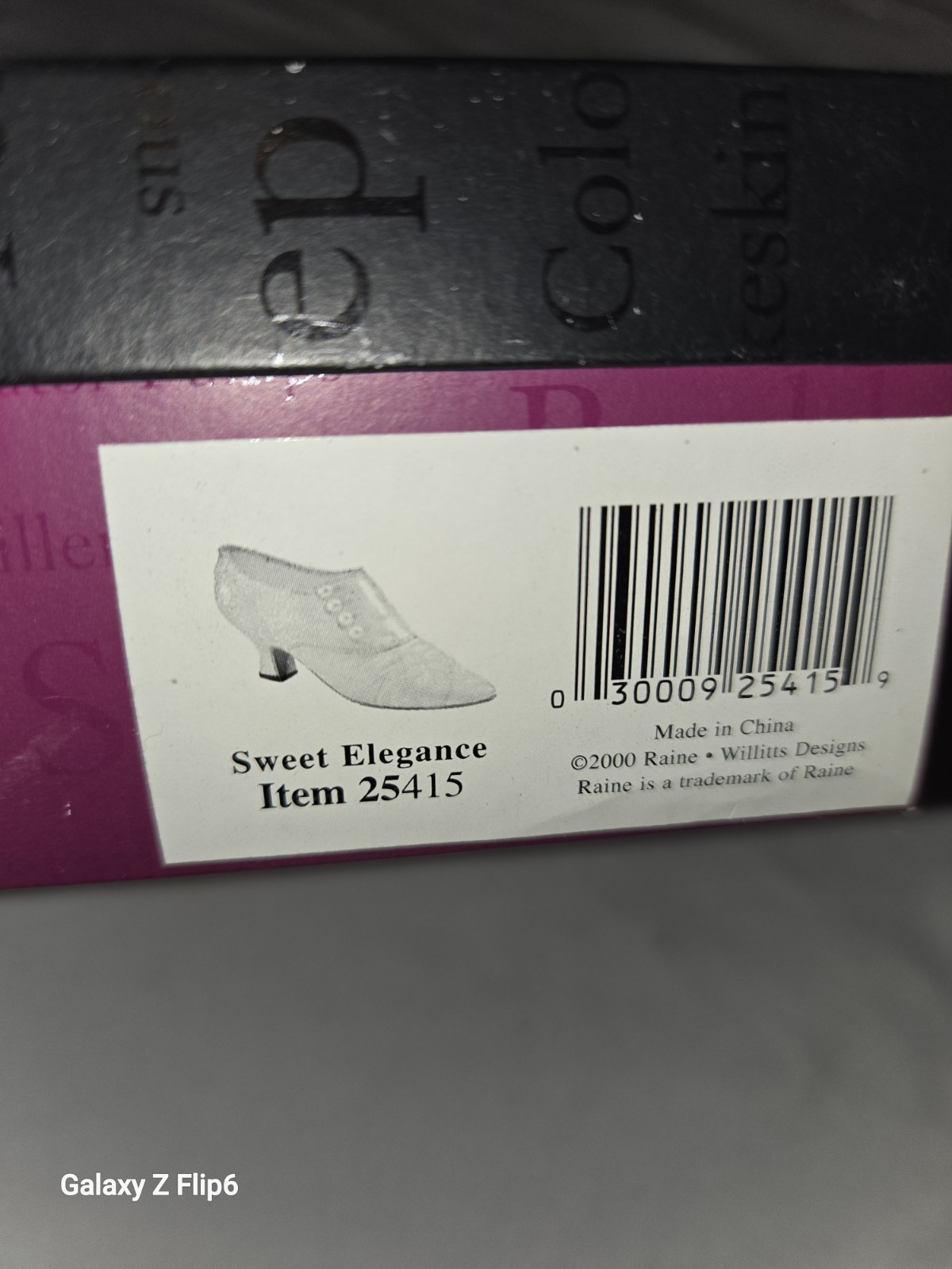 Just the Right Shoe by Raine Sweet Elegance Porcelain Beige Boxed 2000