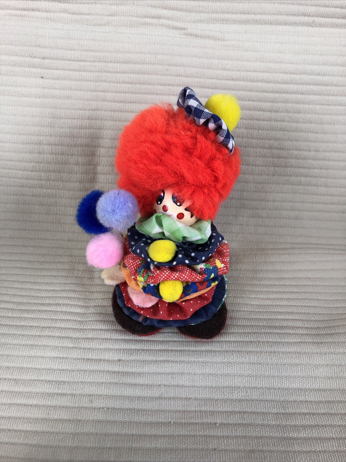 Vintage 4″ Clown Doll Wooden Head Multi-Colorful Cup Yo Pieces Balloons Cute