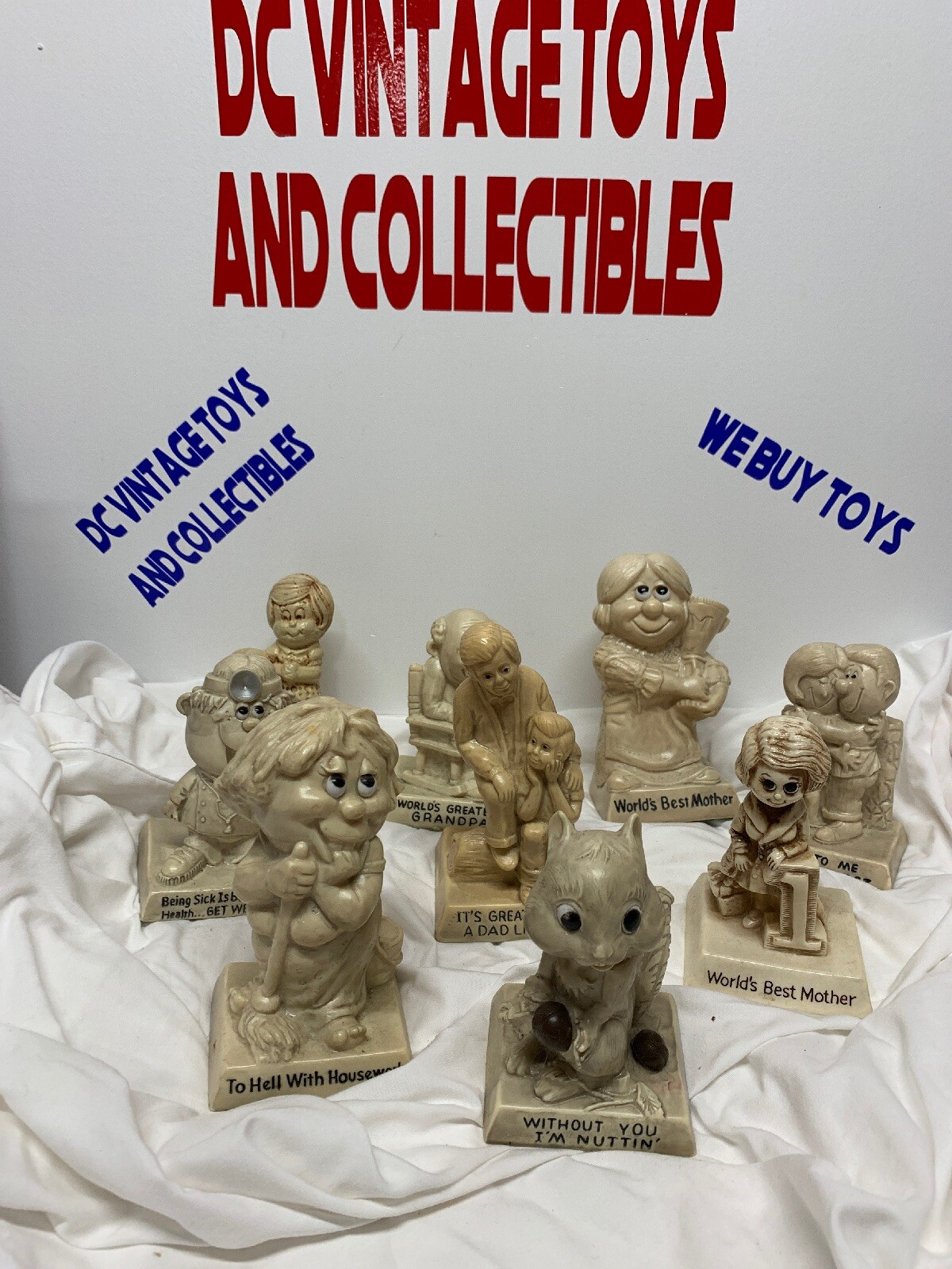8 R. W. Berries Russ & Wallace Berrie Vintage Sillisculpt Figurines