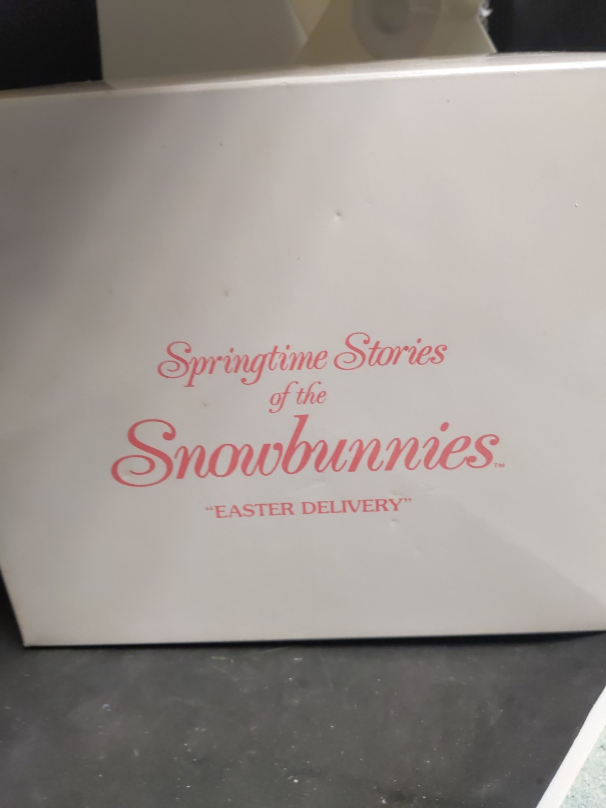 Dept 56 Springtime Stories of the Snowbunnies Easter Delivery #26085 w/Box
