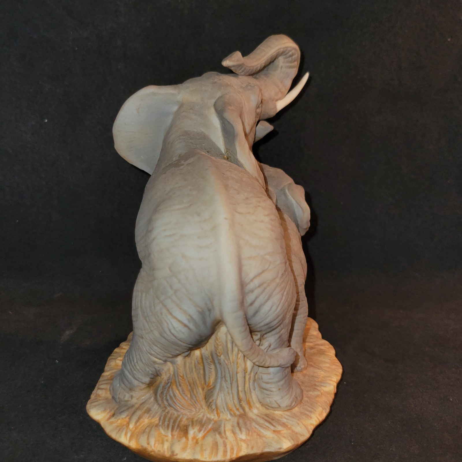 Masterpiece By Homco Porcelain Elephant Mother And Baby Figurine 6.5 Inch