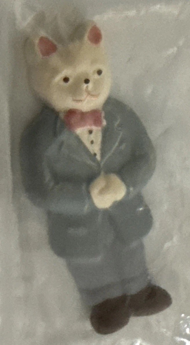 Wang’s International Pre-Painted Resin – Boy Cat BQ576-E