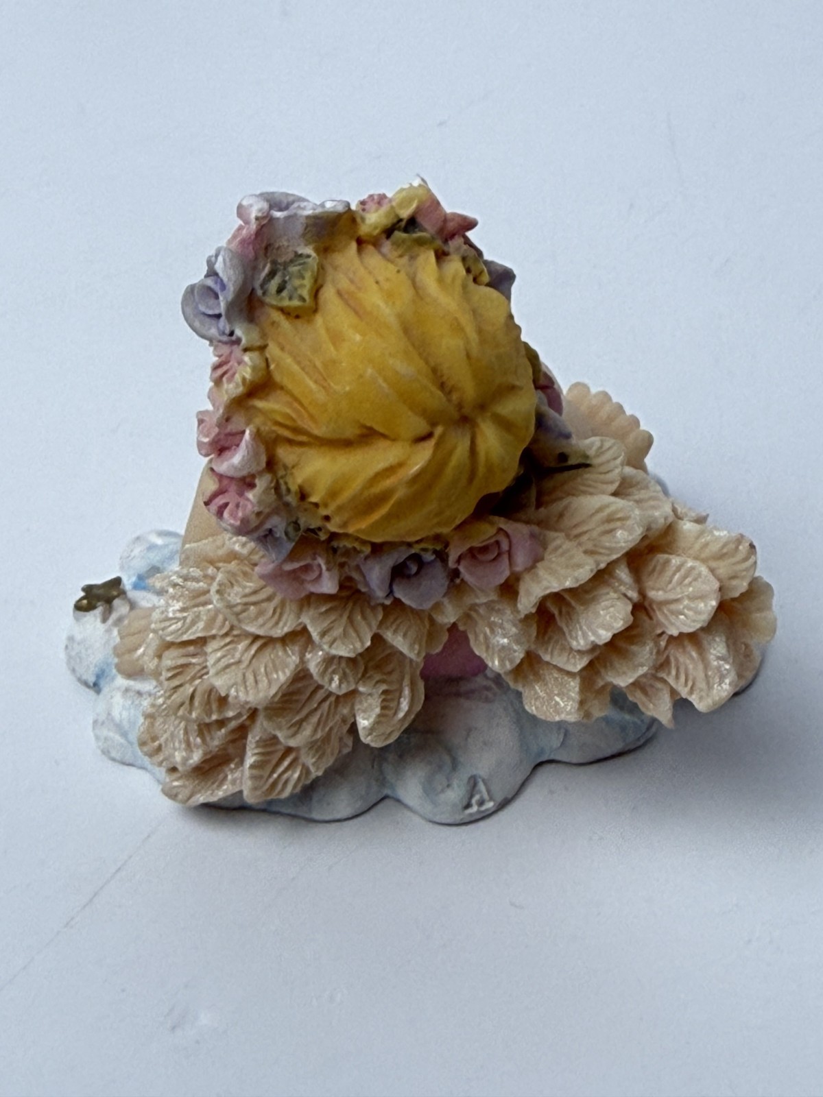 3 Angle Decorative Figurines Display/Tabletop & Wall Hanging