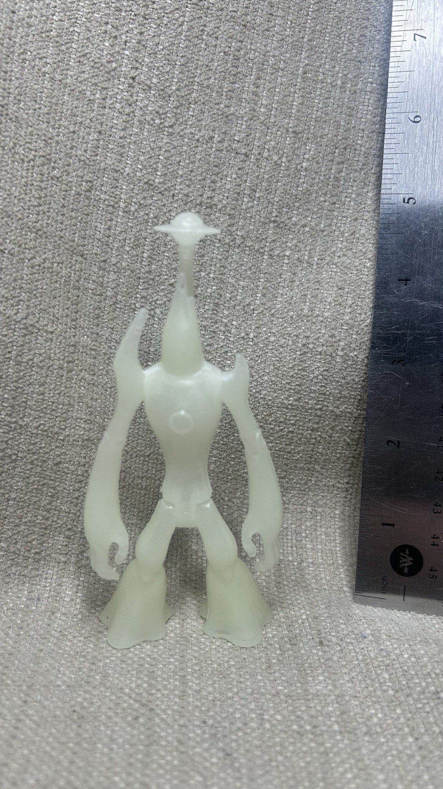 Handmade Custom Resin Figure Glow In The Dark Ben 10 Alien Force Goop
