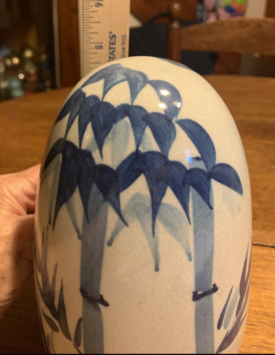 Chinoiserie Porcelain Blue White Large Egg Shaped Figurine Crazing 8 1/4″ Tall