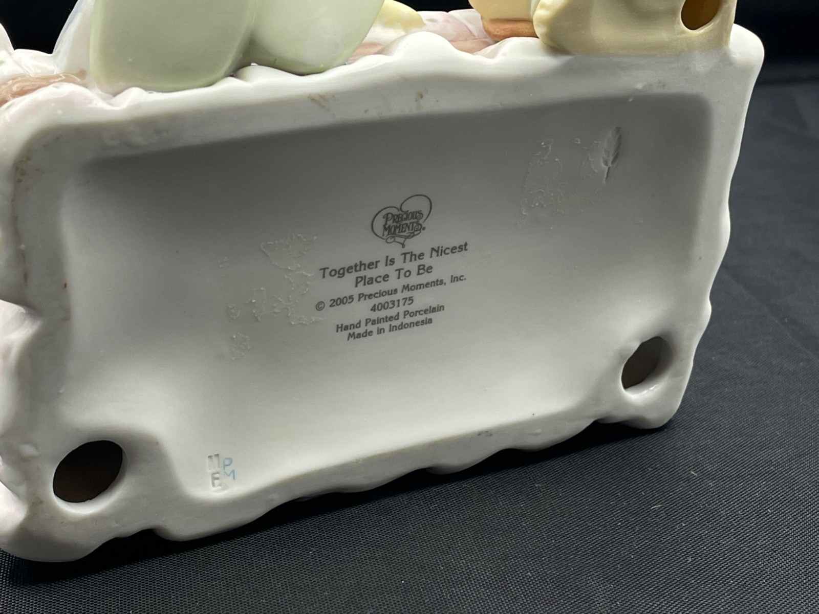 Precious Moments Couch couple Cat Together is the Nicest Place 2005 figurine