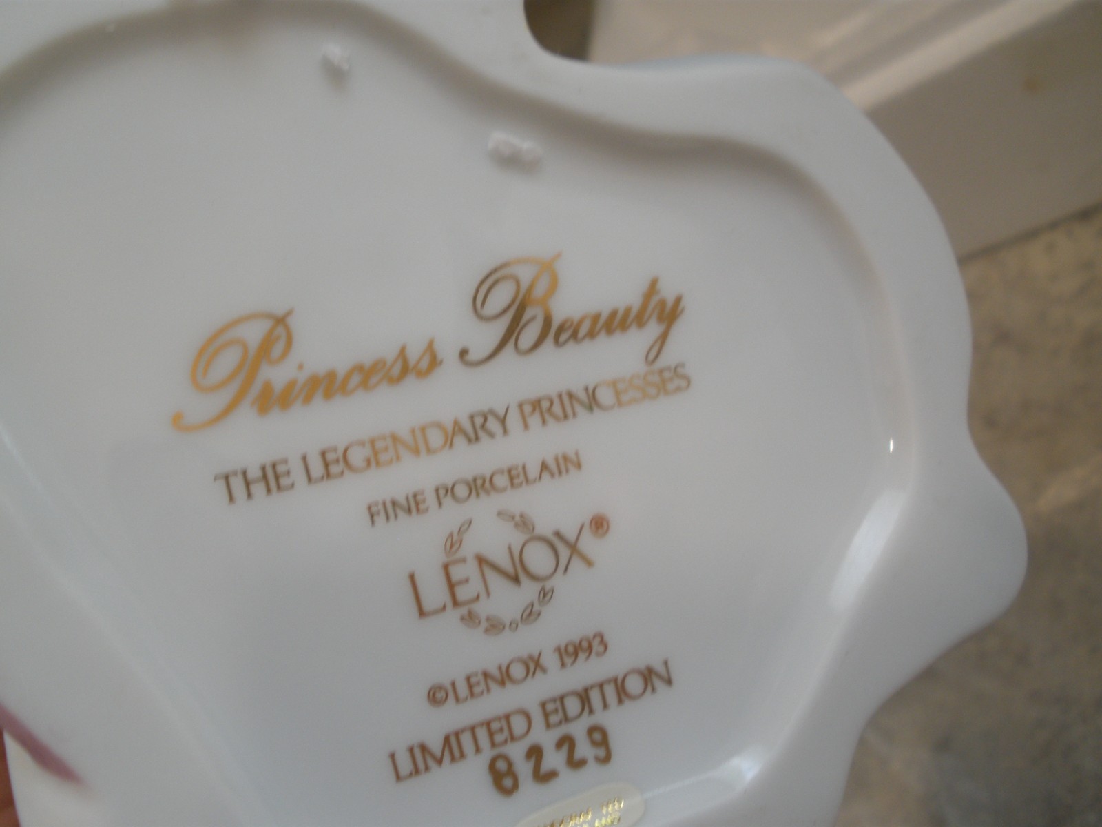 1993 LENOX PRINCESS BEAUTY FINE PORCELAIN LEGENDARY PRINCESSES LIMITED