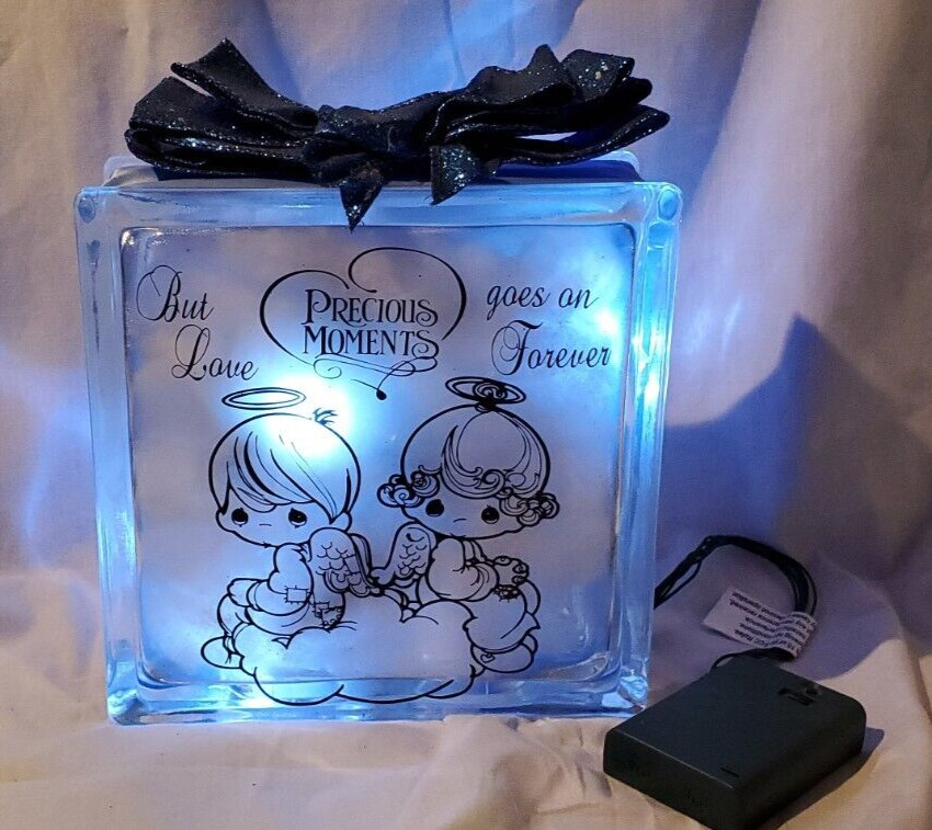 Precious Moments Angels Love Lighted Glass Cube Block Figure 8”x 8”