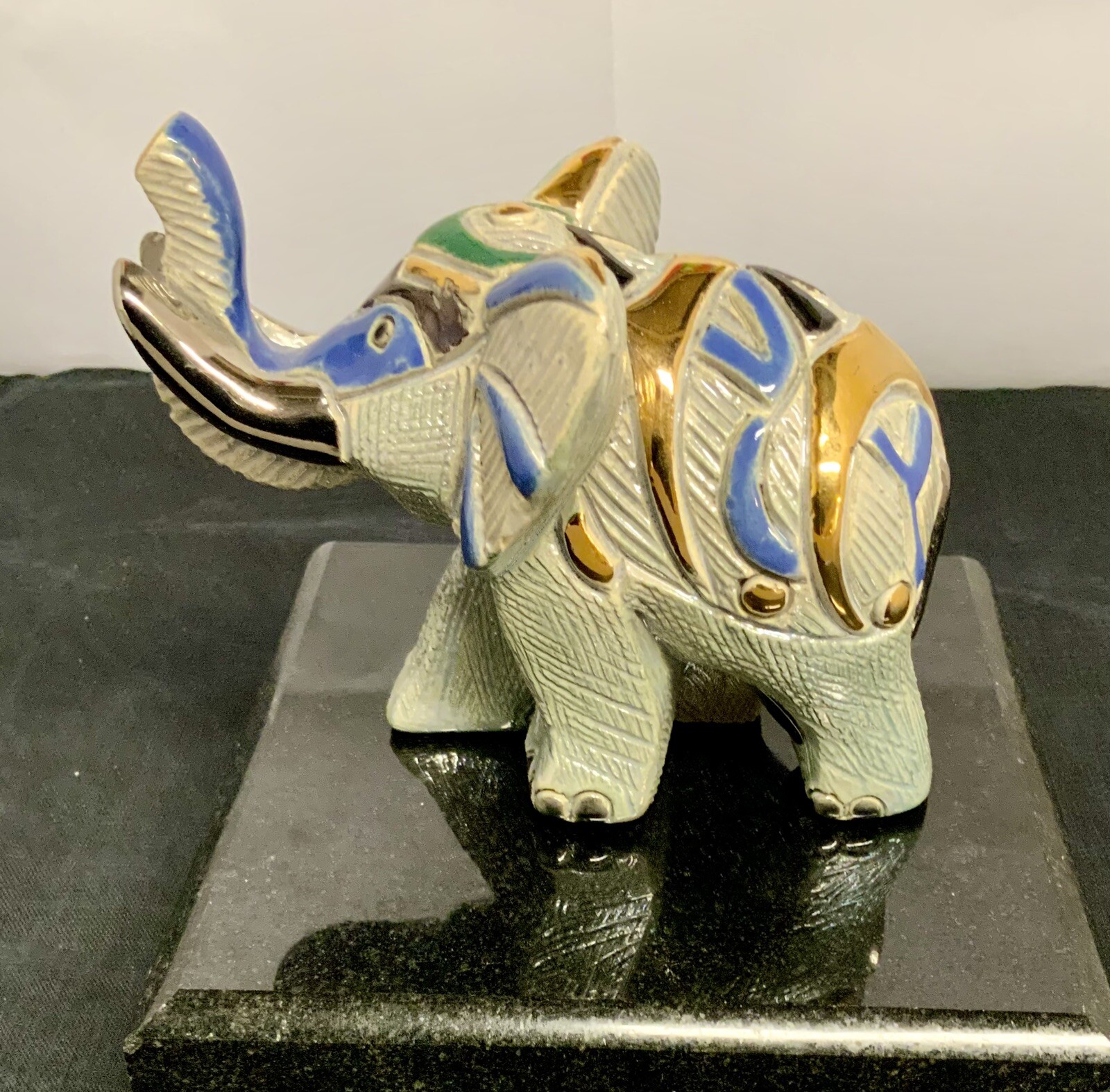 Artesania Rinconada Elephant Figurine Platinum Gold Silver Anniversary 3.5″ tall