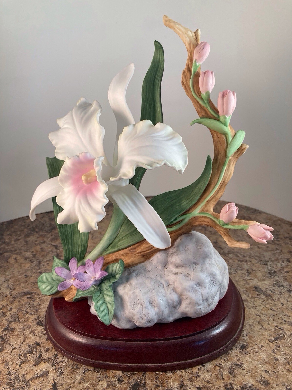 HOMCO #11862-03 Cattleya Orchid Masterpiece bone China