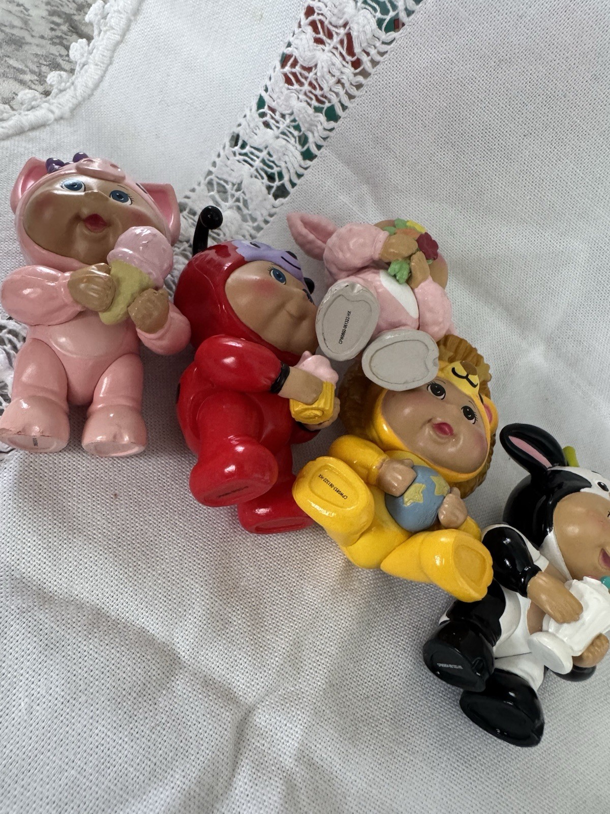 Jazwares, LLC Set of 6 Animal Costume Figurines Plastic 2021 Multicolor
