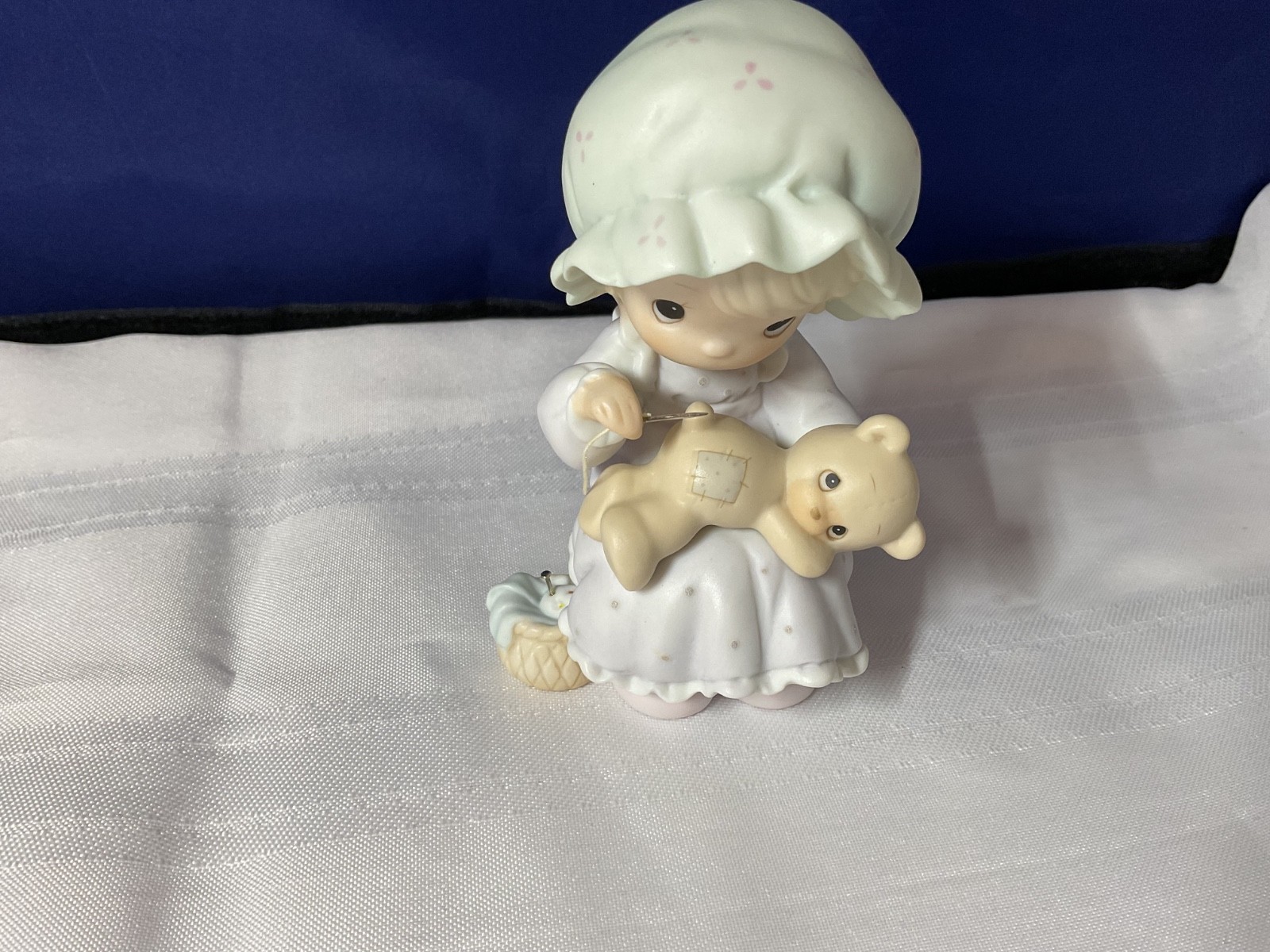 Precious Moments “You Are A Blessing To Me” 1990 Figurine PM902 Club Edition -P2