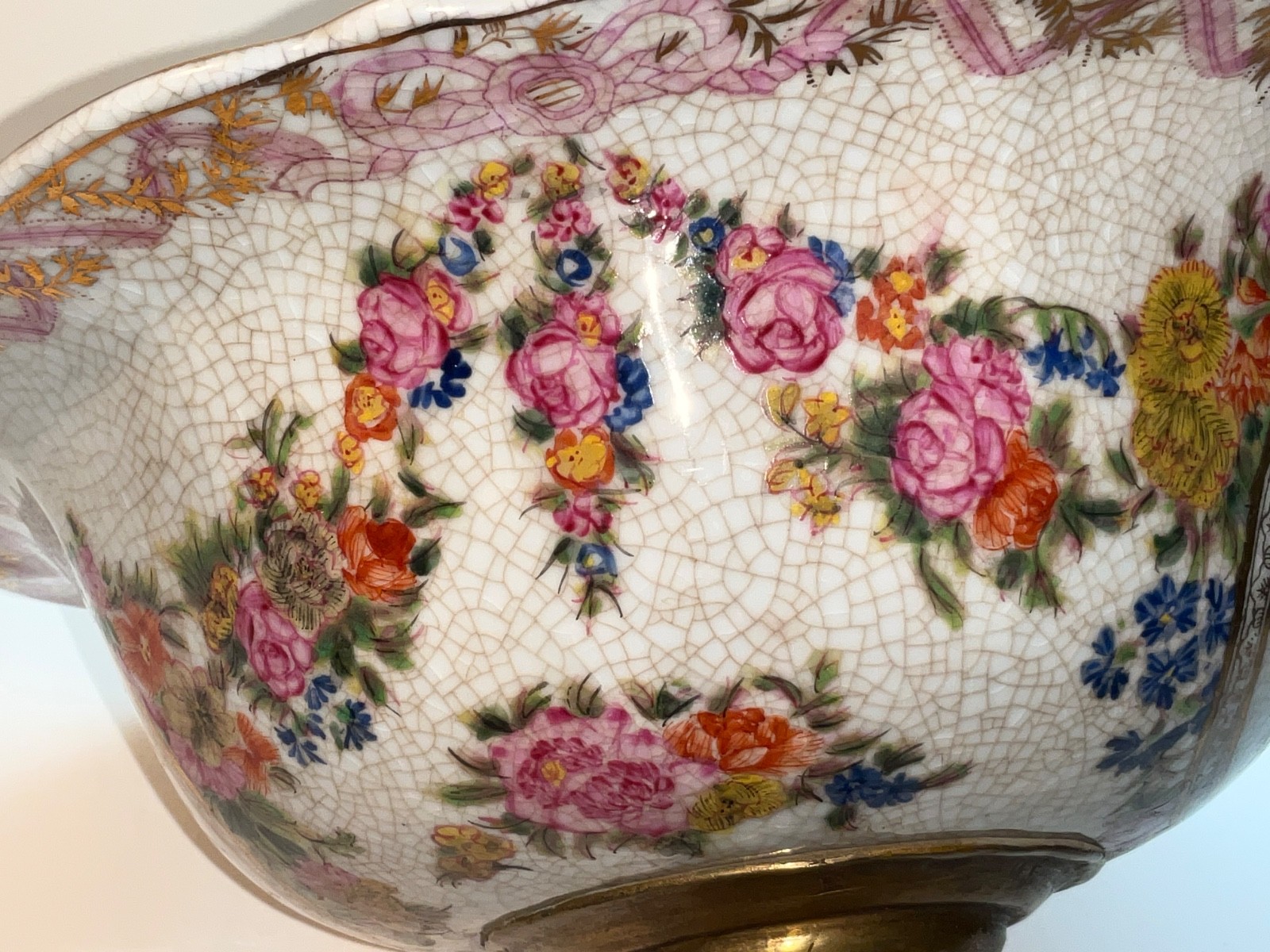 11″ Bronze Ram Footed Ceramic Fruit Bowl Dish Painted Chinese Canton Rose Flower