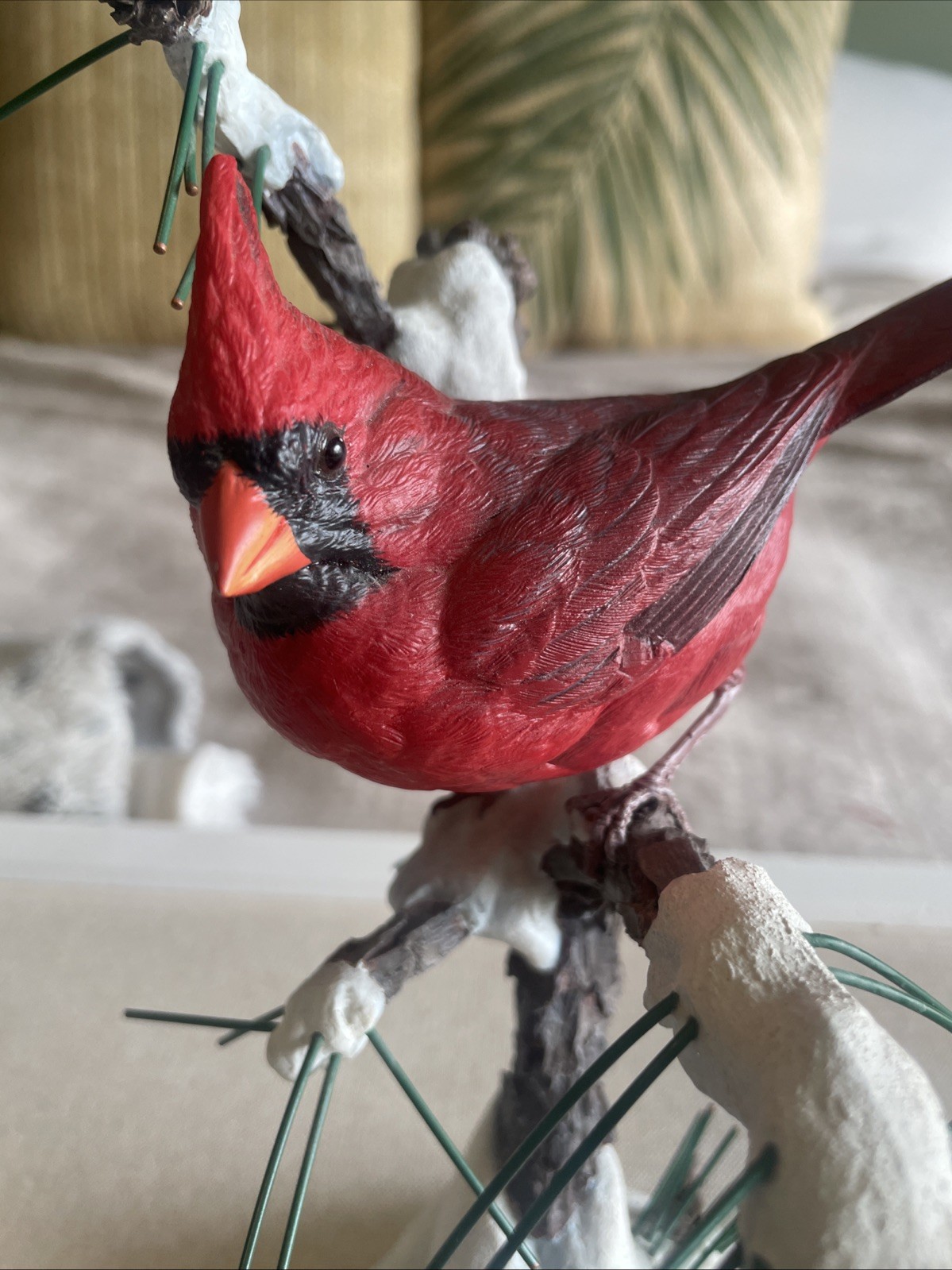 WINTERS JEWEL by Bob Guge Danbury Mint Collection Cardinal Bird 8 3/8” High
