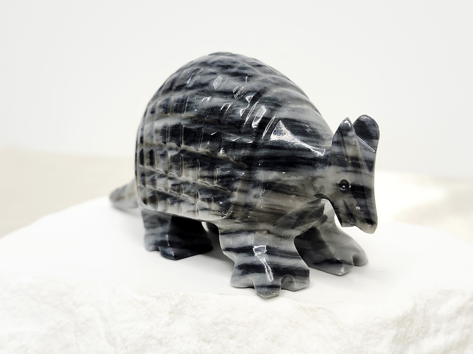 Hand Carved Gray And Black Marble Stone Armadillo Figurine 5″ L – Made In Mexico