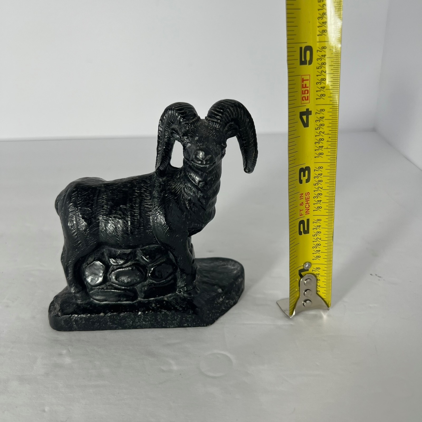 Vanstone Black Onyx Ram Figurine Made in Canada Mountain Sheep Carved Stone 4.5”