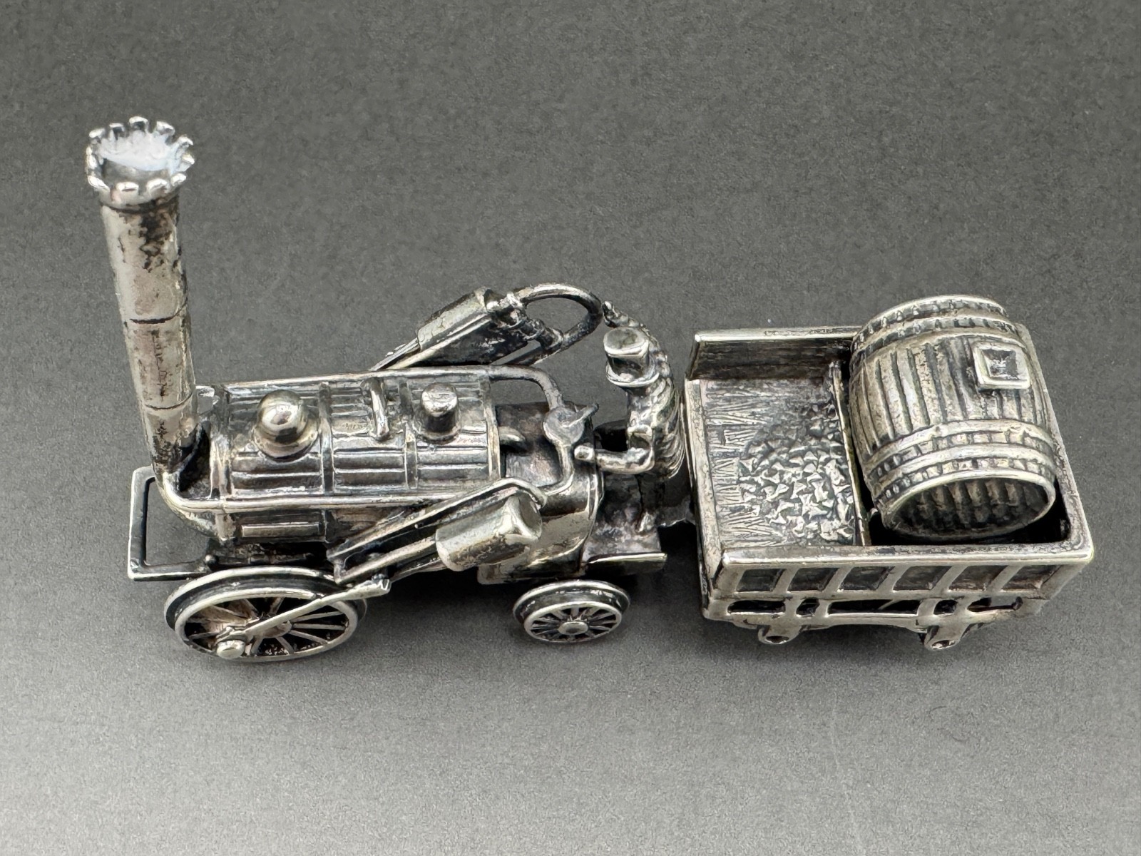 Old Fashioned Steam Tractor Farmer Sterling Silver Figurine Art Statue 100grams