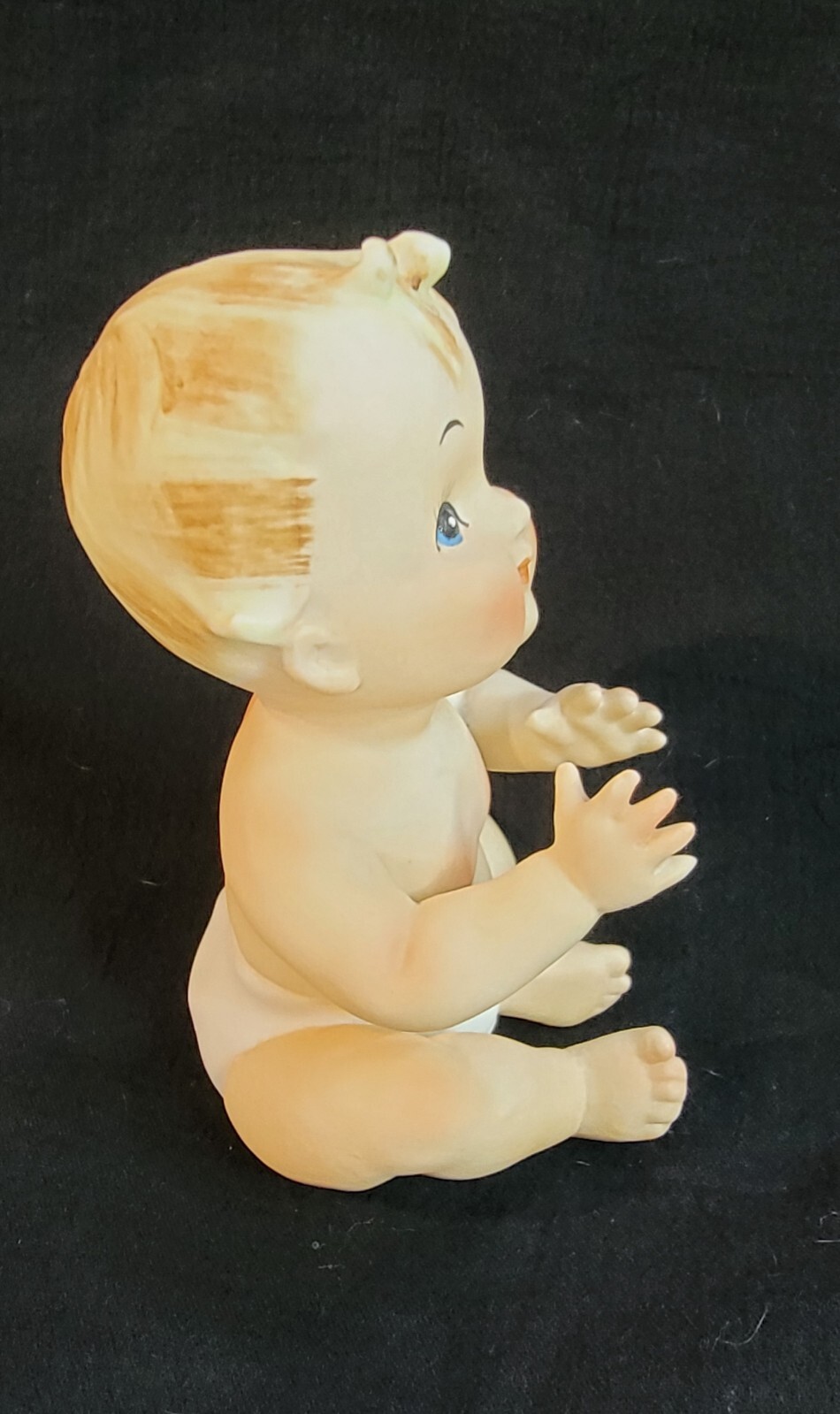 NAPCO 1960s Porcelain Cute Sitting Baby Figurine N3149 Hand Painted No Chips
