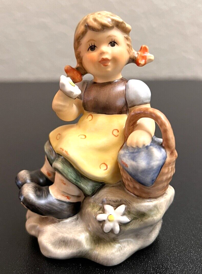 Hummel # 2486 Hum 2247 “Gretl” First Issue 2007 TMK 8 NEW!