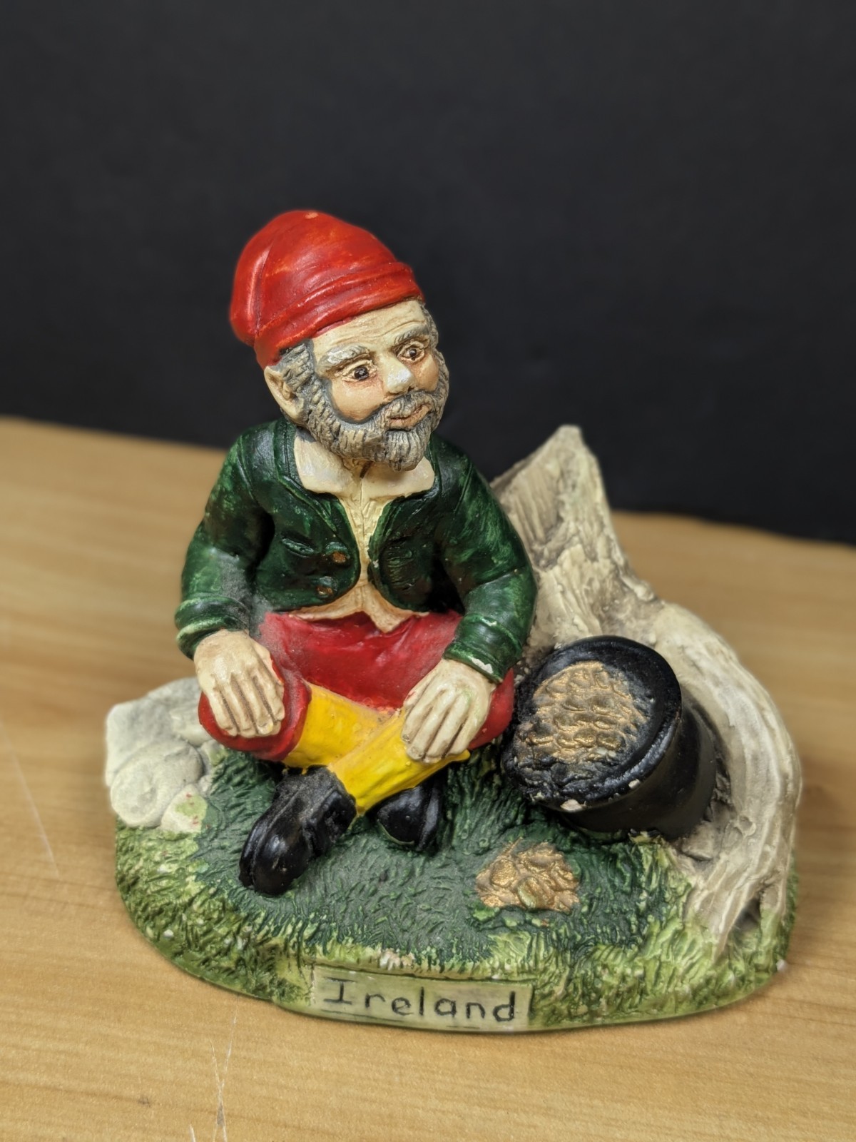 Vintage 1988 Shannon Ireland Leprechaun Figurine Pot of Gold Irish Gnome