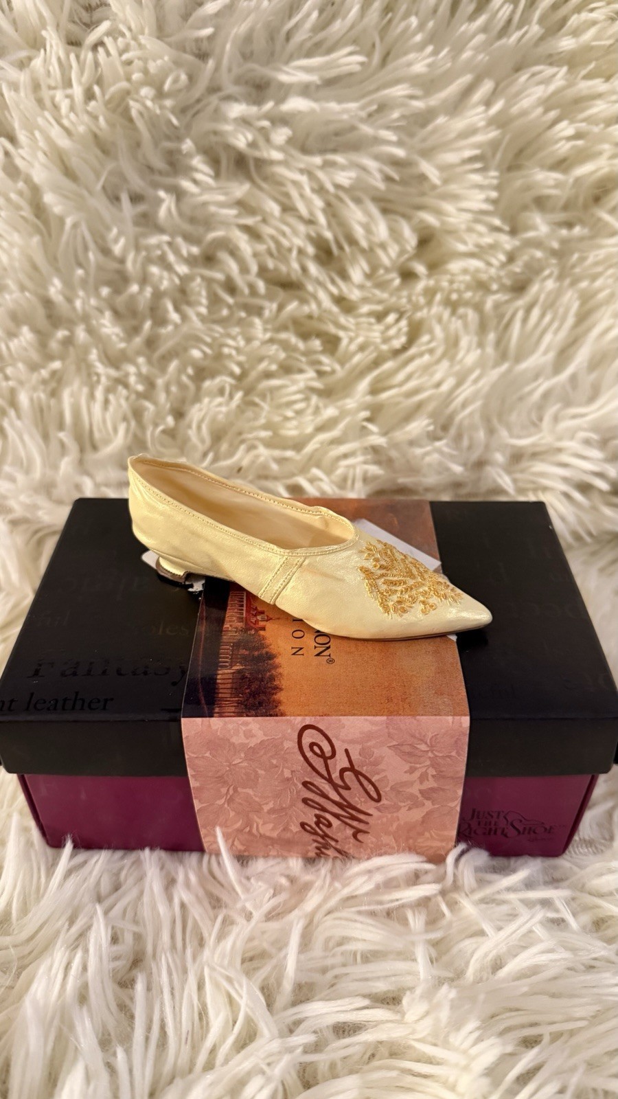 Just The Right Shoe FIRST LADY SLIPPER 2000 by Raine Willitts Designs 25411