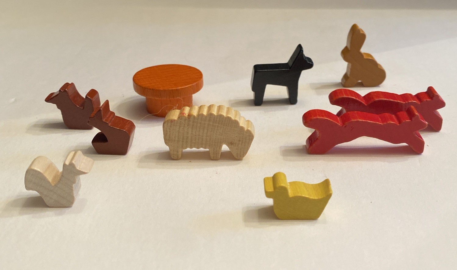 Vtg 48 CARVED WOOD ERZGEBIRGE EASTERN GERMANY Zoo Farm Animals People Buildings