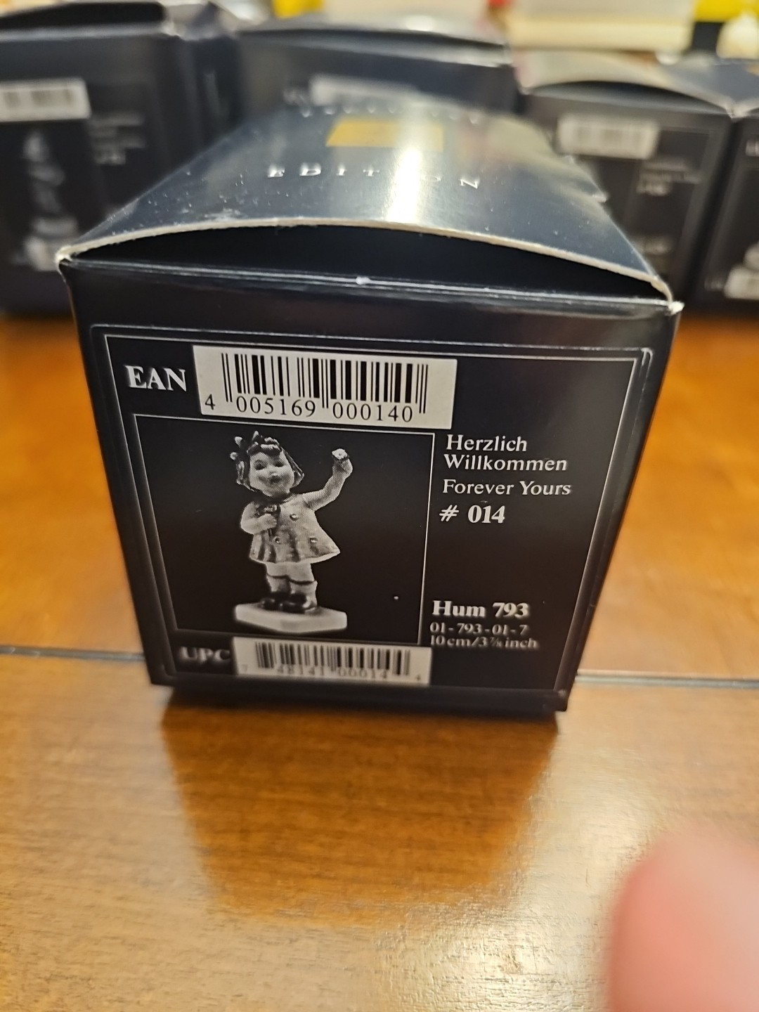 Goebel Hummel “Forever Yours” Hum 793 1996 Exclusive Club Edition
