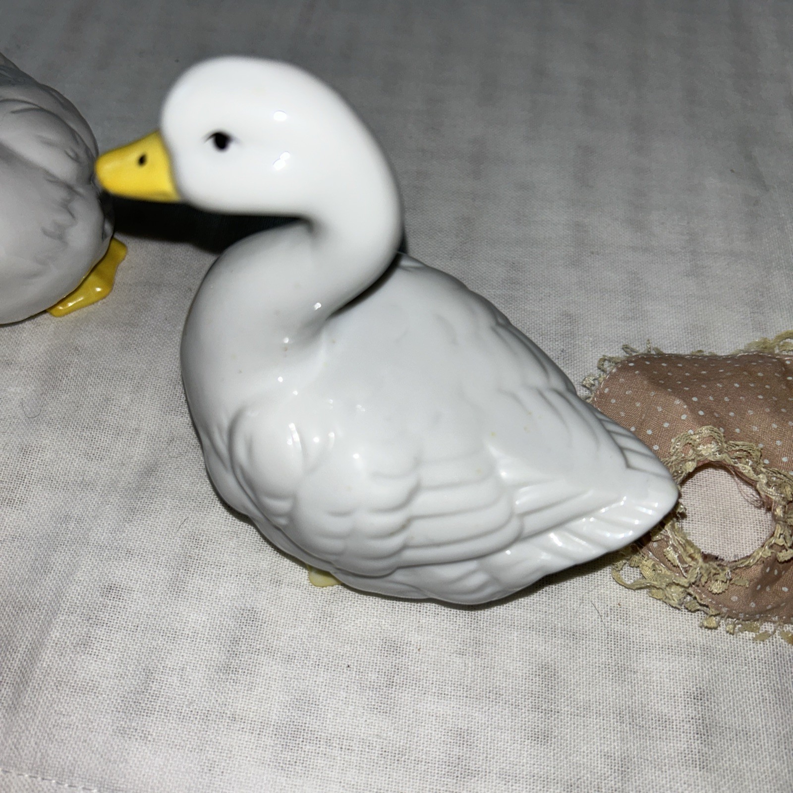 Ceramic Ducks (2) Yellow Bonnet & Peach Cape 5”Hx5”Lx3”W