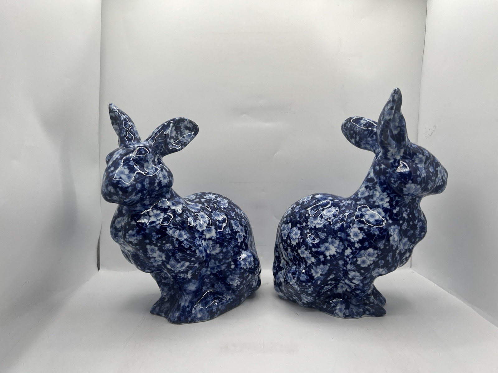 Pair Blue White Floral Ceramic Bunny Rabbits Chinoiserie Decor 12” Rare, NICE