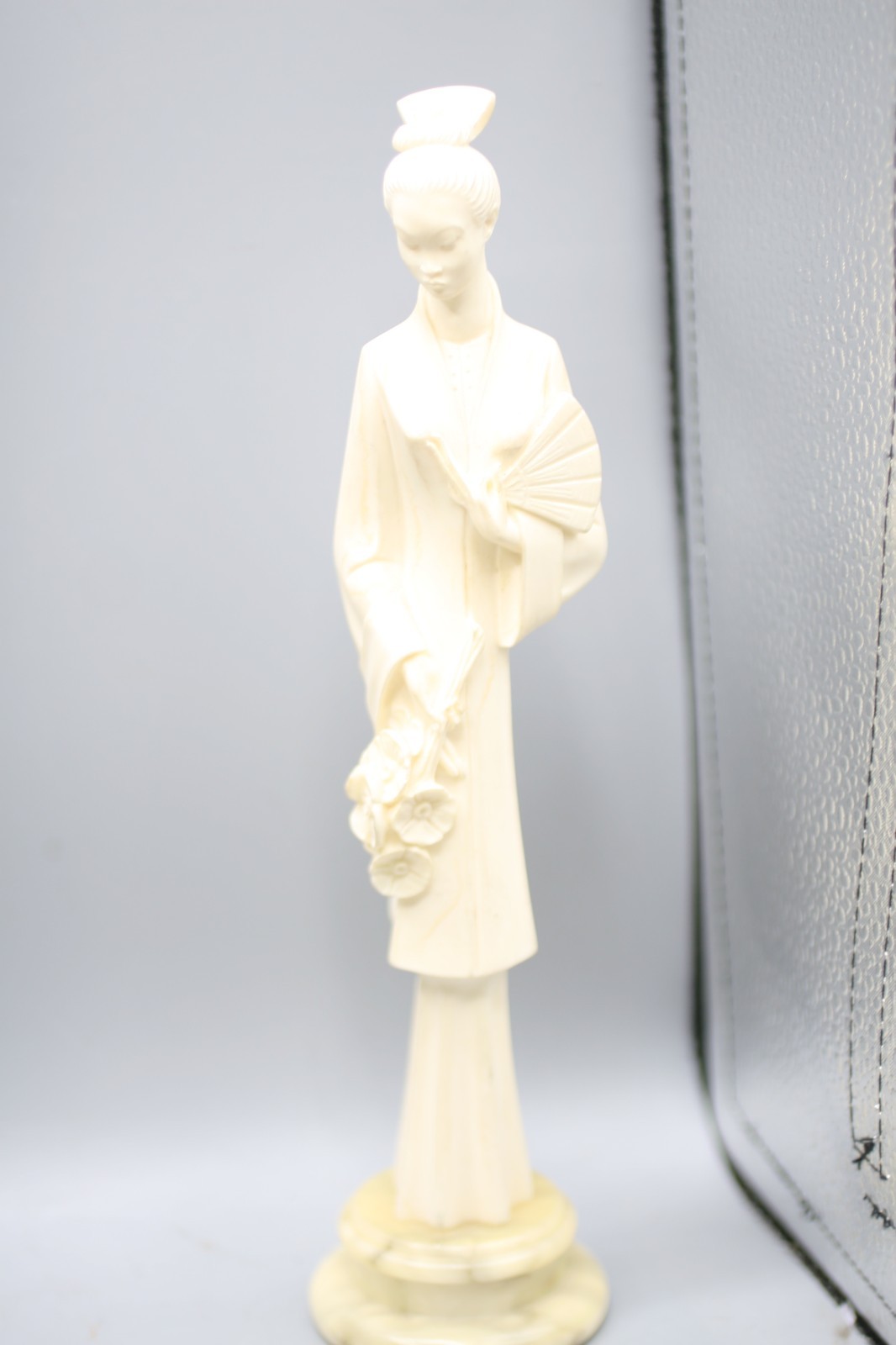 Vintage A. Giannelli Asian Woman Figurine/Elegant Geisha Sculpture/Signed M1