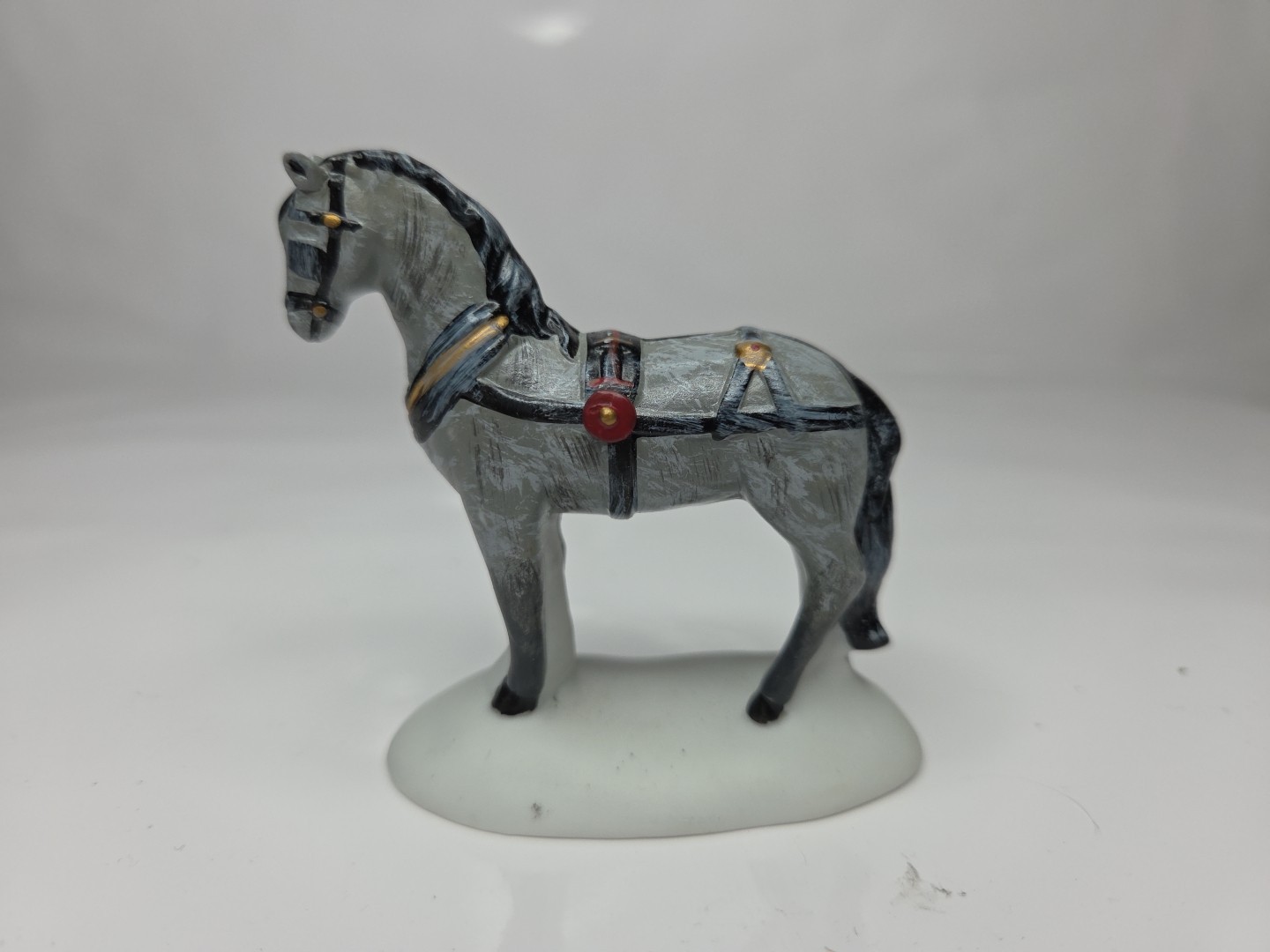 Department 56 3″ Gray Ceramic Horse on White Base