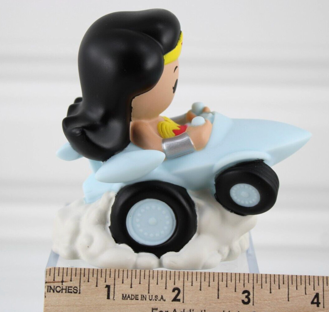 Hallmark DC Comics wonder Woman Squeelys Vinyl Figurine Series 1 Exclusive 2016