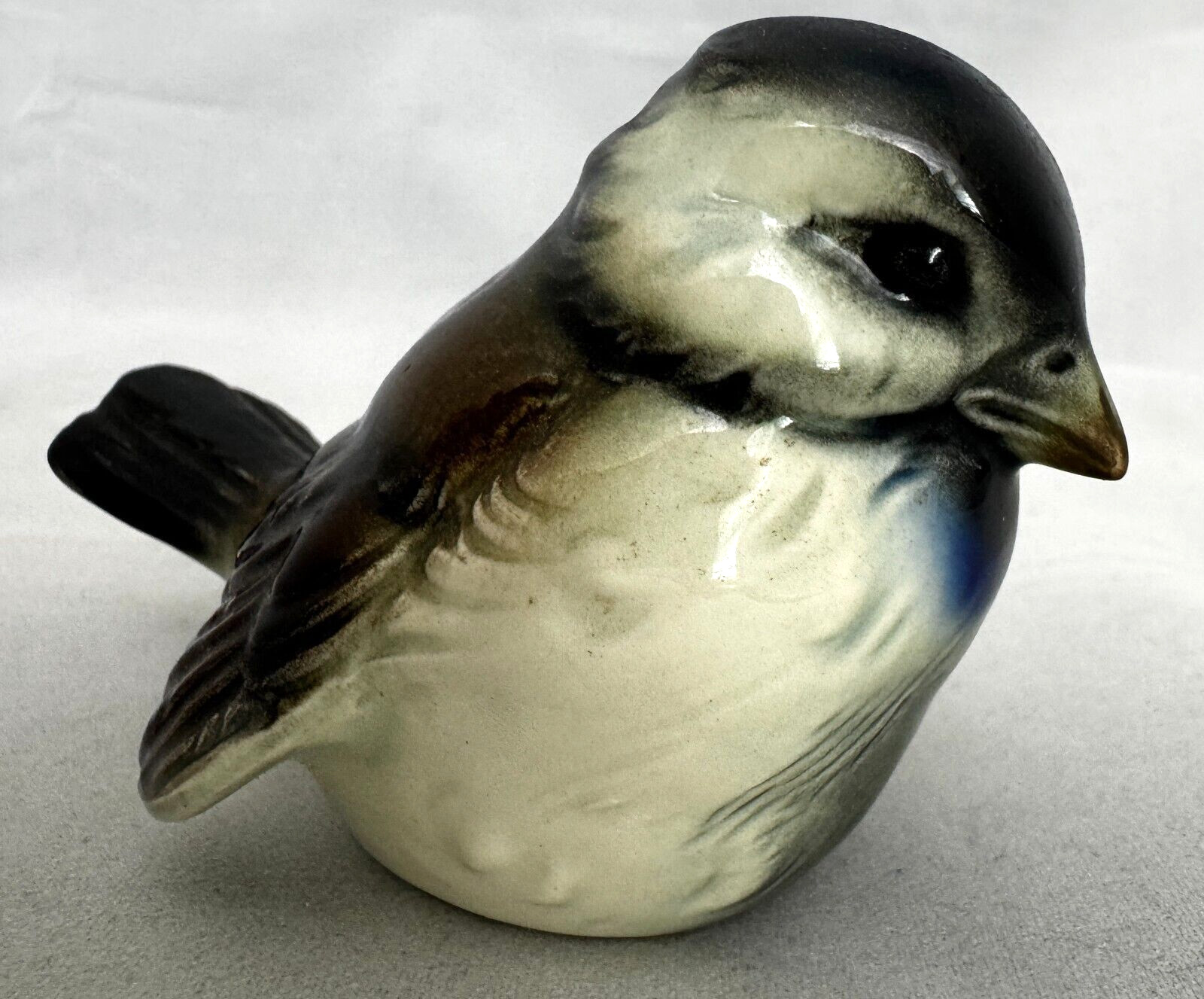 Vintage Goebel Sparrow Bird Figurine Wren Retired CV74 Blue Breast W Germany
