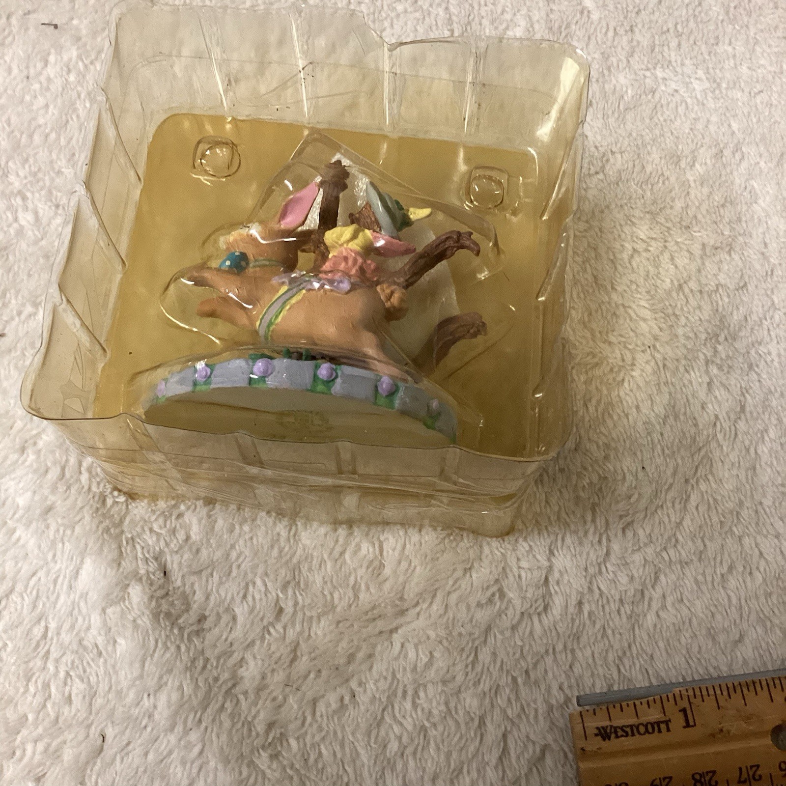 Avon Carousel Wonderland Miniature “Flowers for a Kiss” 1993 original packaging