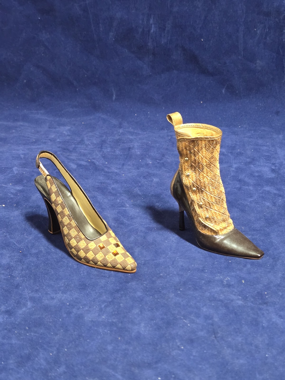 Pair Of “Just the Right Shoe” ~ Raine “Argyle Attitude” & Check It Out Checkered