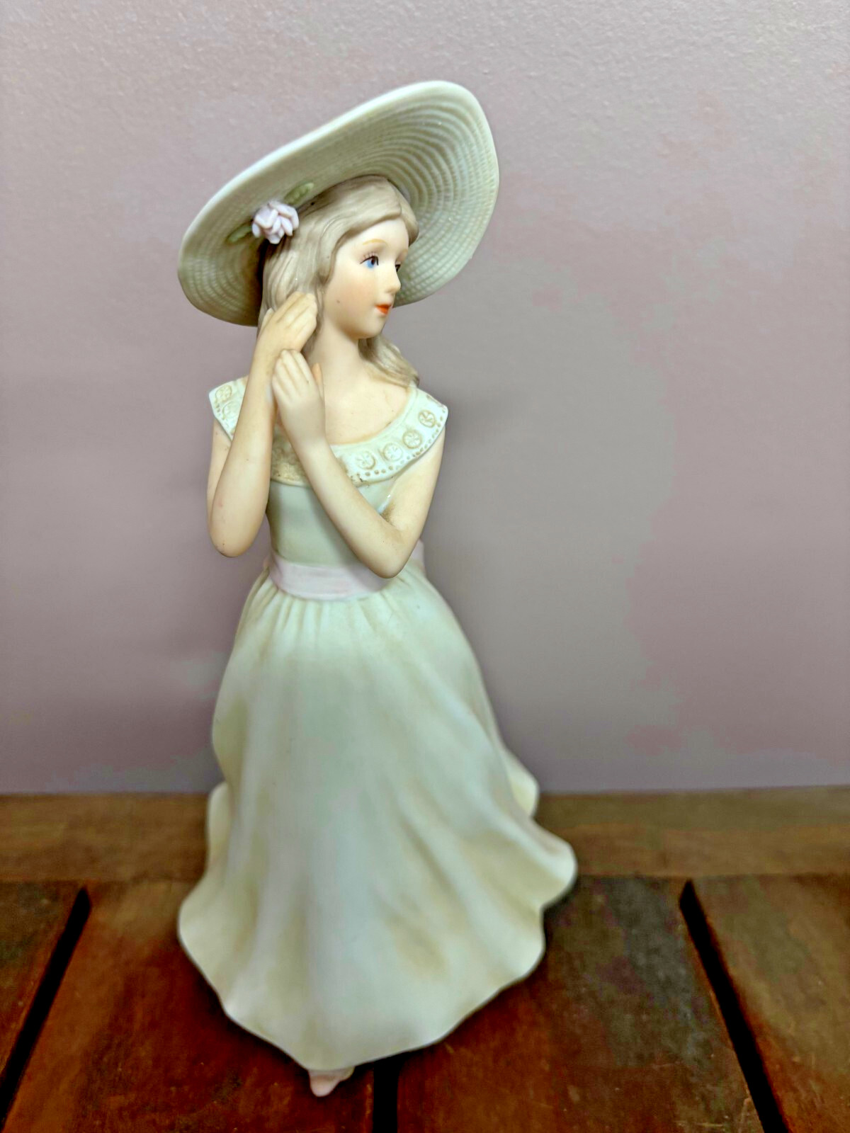 Vintage Home Interiors Masterpiece Figure Melanie 1996