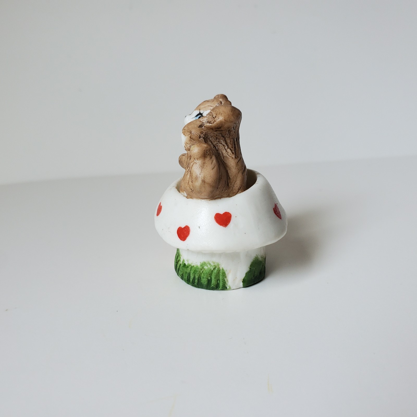 2 Vintage Enesco Figurine Ceramic Mushroom Squirrel And Raccoon 1979 Nature 70s