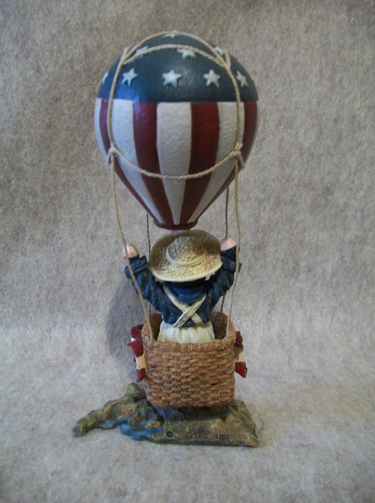 We Celebrate America – Air Balloon – Mary Moo Moo Cow Figurine