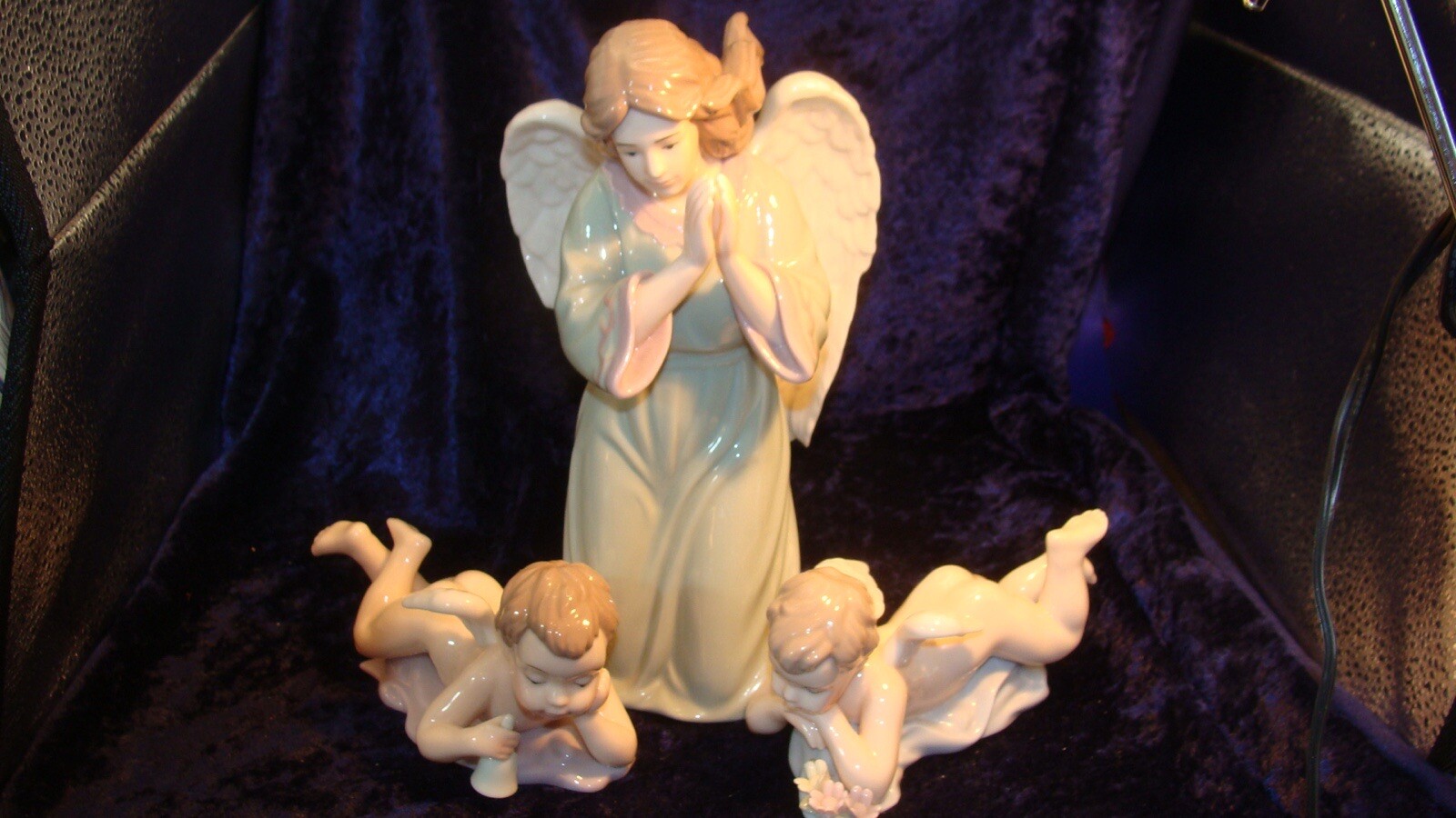 BEAUTIFUL ANGEL 8.50”x 4.75” & TWO CHERUBS 4.75”x2.75”~ HANDPAINTED~ VGC ~