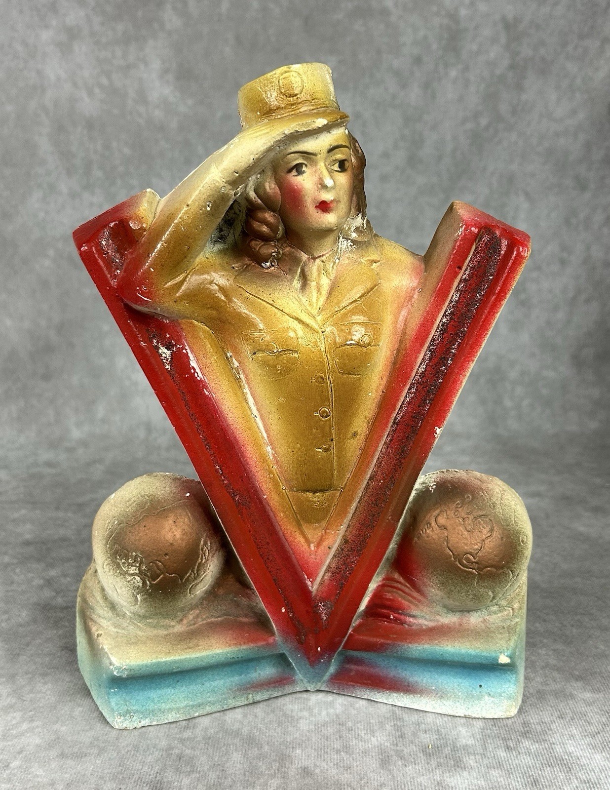 RARE Vintage 1940s Chalkware Carnival Prize Statue V For Victory Home Front WAC