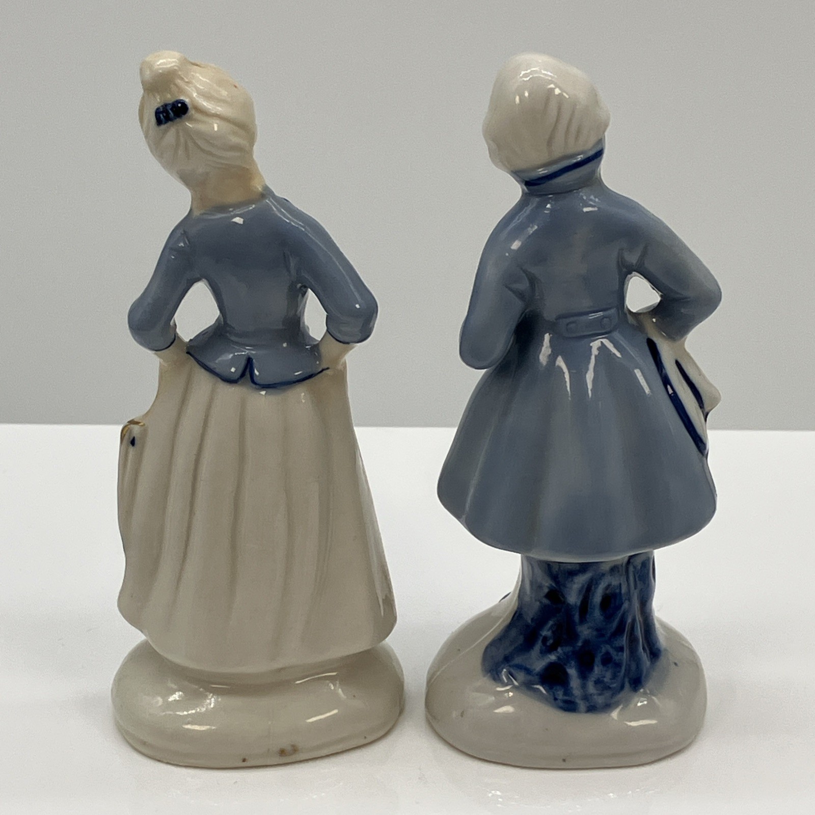 Vtg Porcelain Victorian Couple Figurines Blue/White Coquette Cottage Romantic
