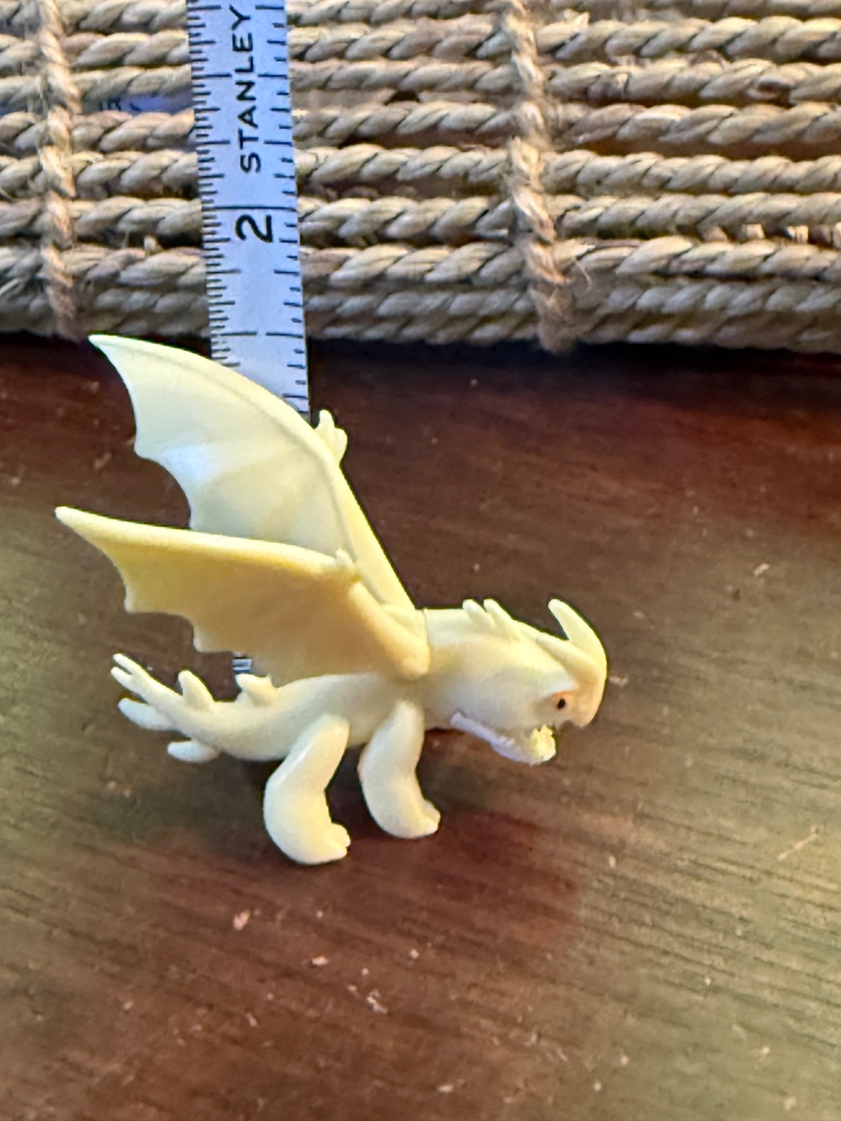WHITE NIGHT TERROR SMIDVARG SpinMaster Mini Series 1 Dreamworks Dragons A3