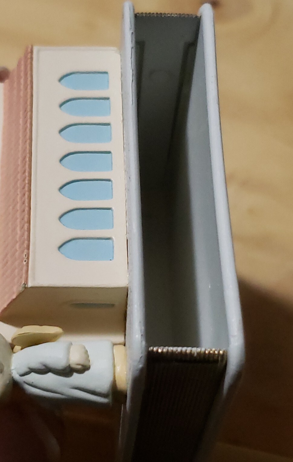 Precious Moments 1991 There’s A Christian Welcome Here Plastic W/Mini Bible