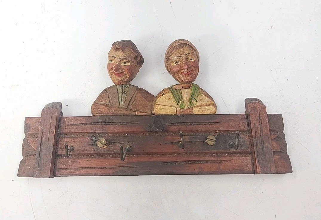 Vintage Carved Figures Wall Hanging Key Holder