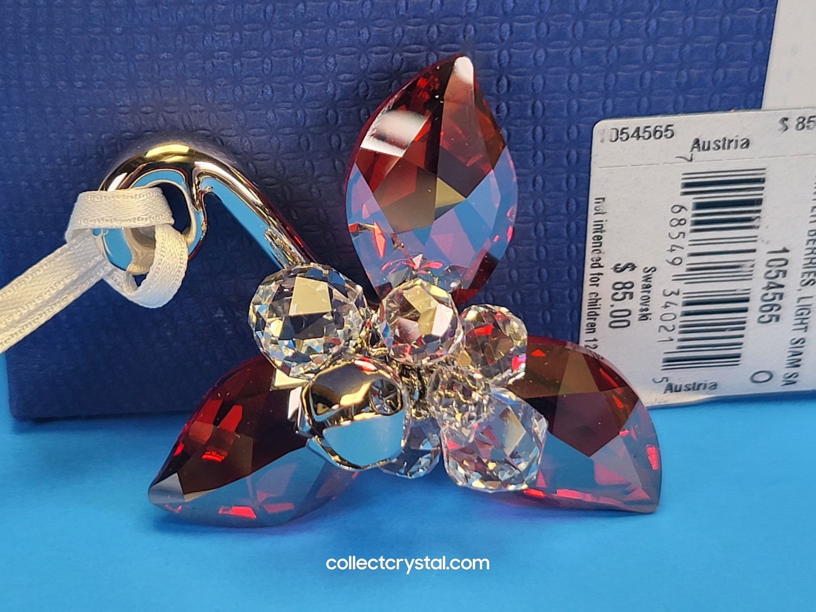 SWAROVSKI WINTER BERRIES ORNAMENT # 1054565 – Light Siam