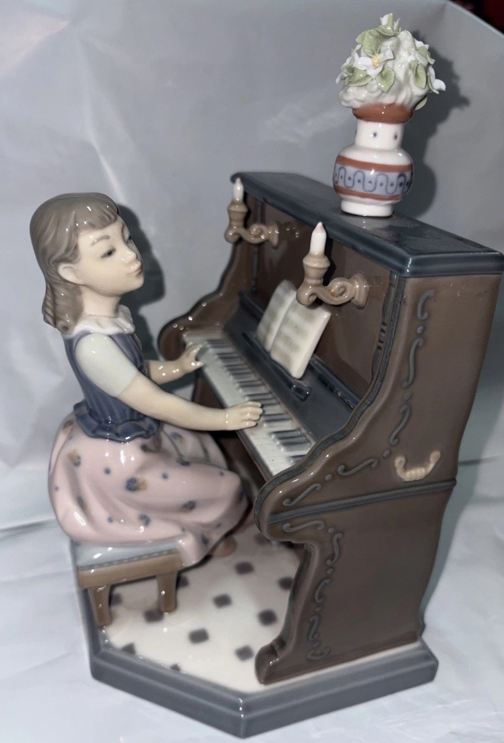 Lladro “Practice Makes Perfect” Porcelain Figure #5462 *READ*