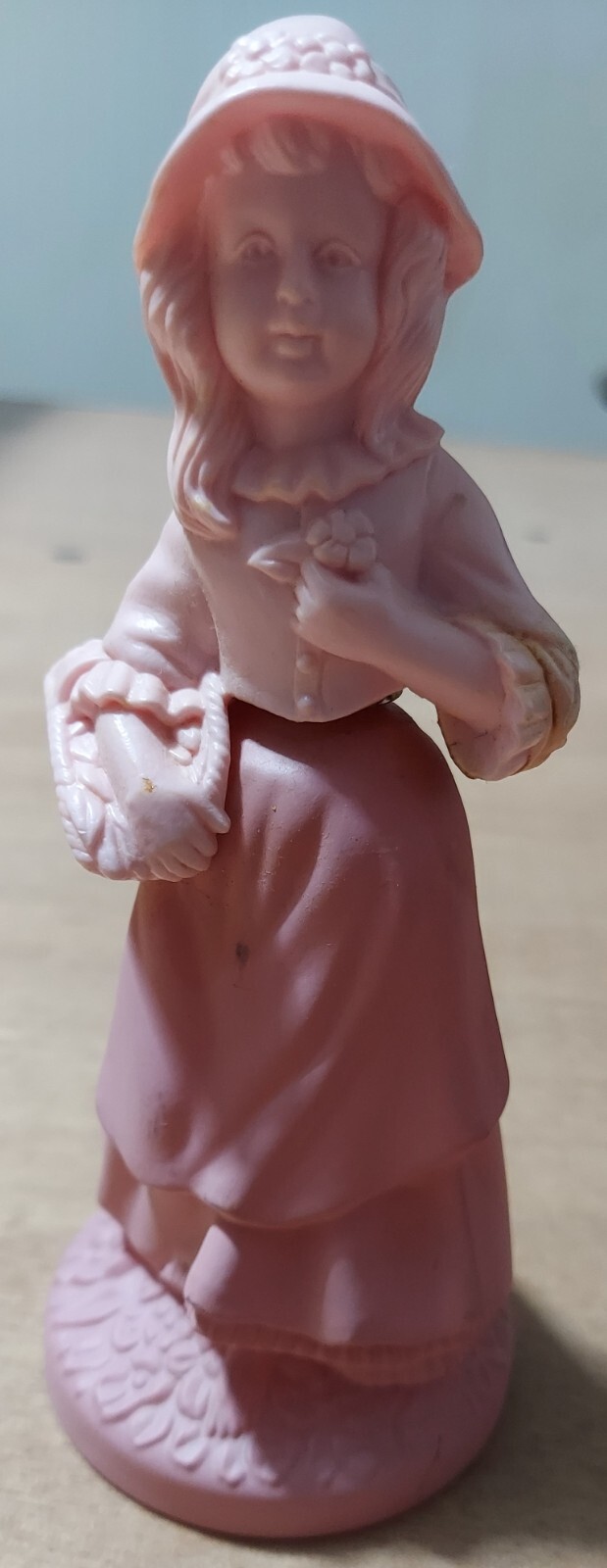 Vintage Avon Decanter PRETTY GIRL PINK FIGURINE Somewhere Cologne 3oz EMPTY